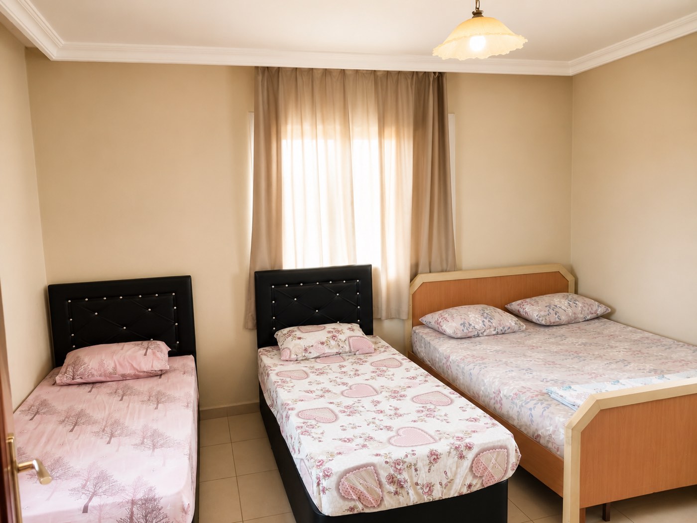 Oktay Apart Otel aileler için geniş oda